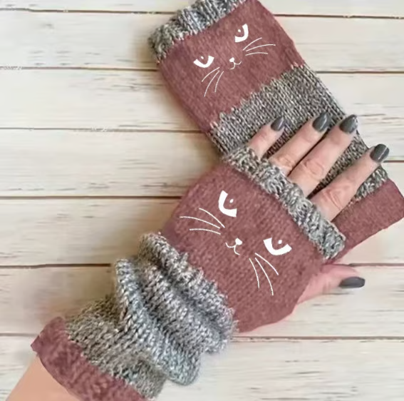 🐱 Purr-fectly Cozy: Embroidered Cat Fingerless Gloves 🧶