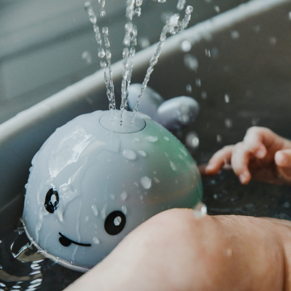 🦈 Whale Bath Toy with Disco Lights – Make Bathtime Fun and Magical